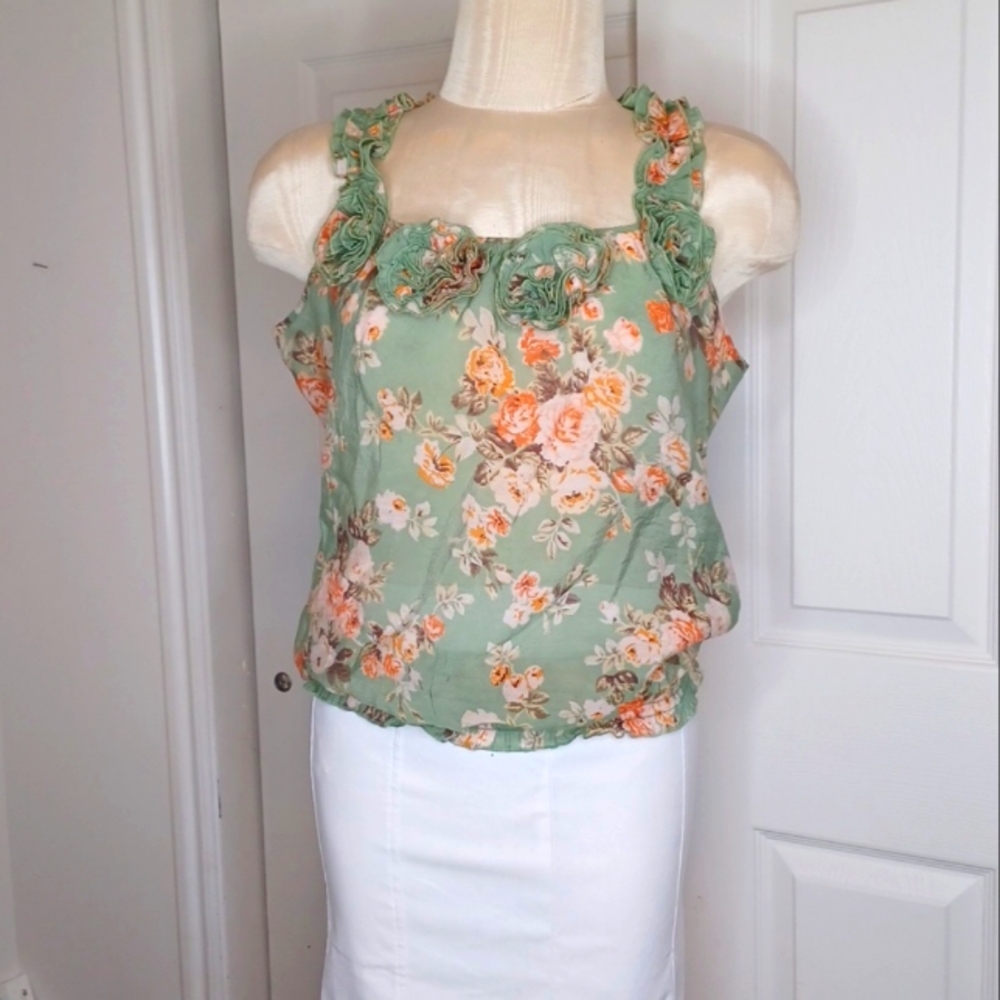 Mine Rayon Sleeveless Tank  Top with  Flower Design  Size Medium color Green.